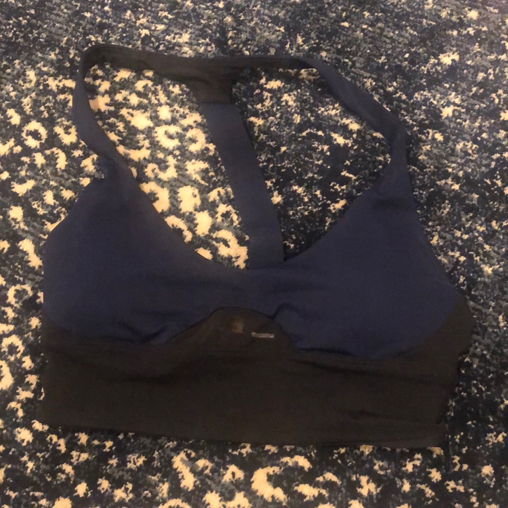 Sports bra
